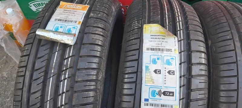 Гуми Летни 215/65R15, снимка 3 - Гуми и джанти - 33067435