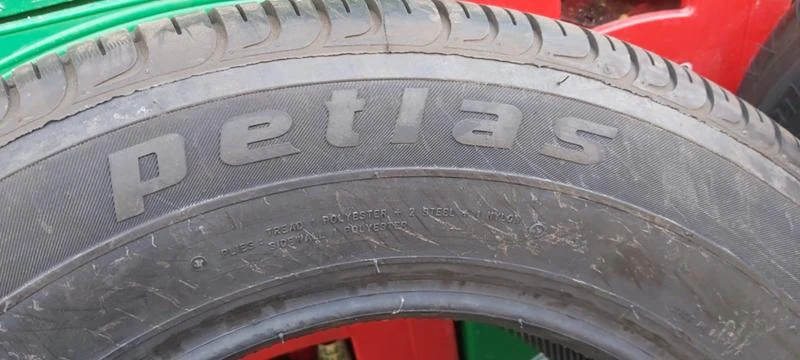 Гуми Летни 215/65R15, снимка 5 - Гуми и джанти - 33067435