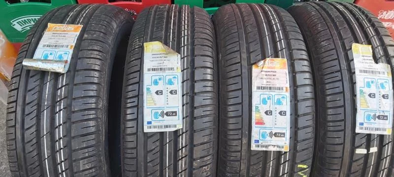 Гуми Летни 215/65R15, снимка 2 - Гуми и джанти - 33067435