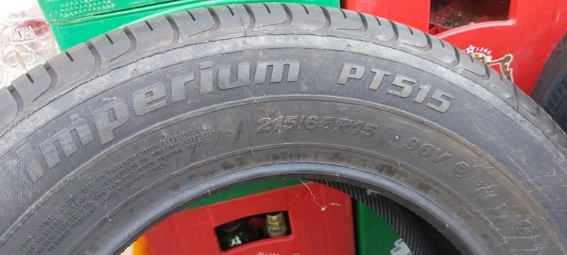 Гуми Летни 215/65R15, снимка 6 - Гуми и джанти - 33067435