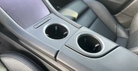 Porsche Taycan 4S, снимка 5