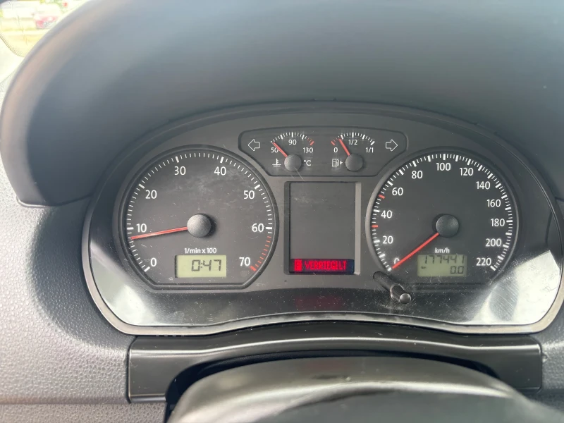 VW Polo 2007+ 1.4+ АВТОМАТ+ ФЕЙС+ Н.ГУМИ, снимка 10 - Автомобили и джипове - 50484809