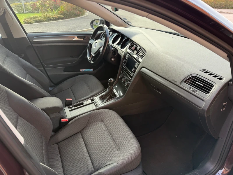 VW Golf 1.6TDI, снимка 13 - Автомобили и джипове - 52208909