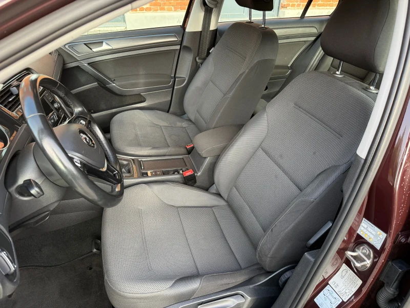 VW Golf 1.6TDI, снимка 9 - Автомобили и джипове - 52208909