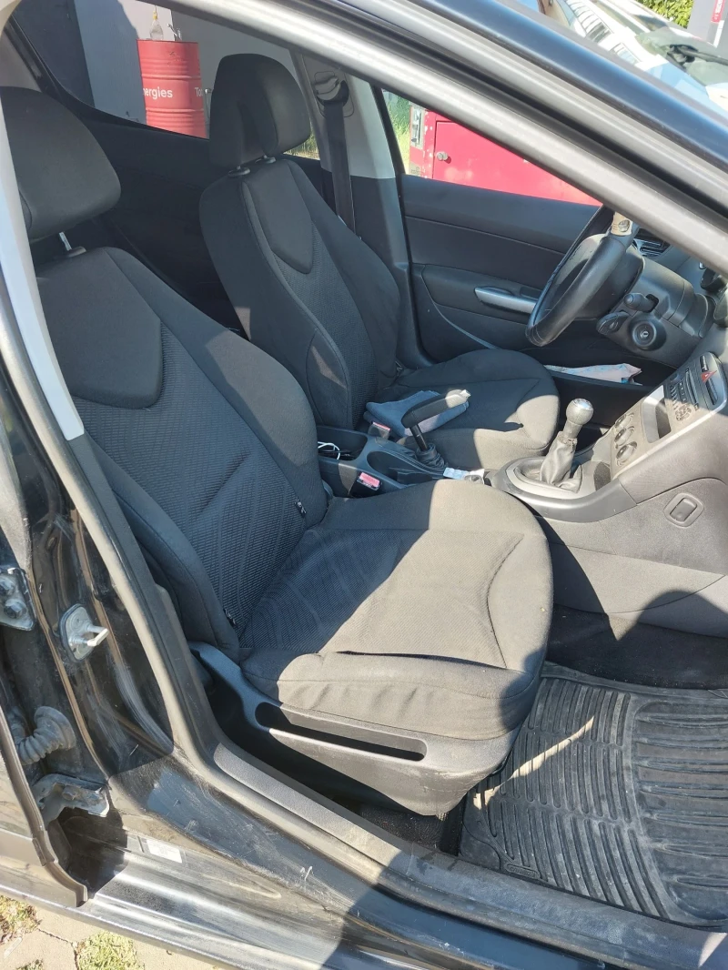 Peugeot 308 1.6HDI, снимка 8 - Автомобили и джипове - 52617809