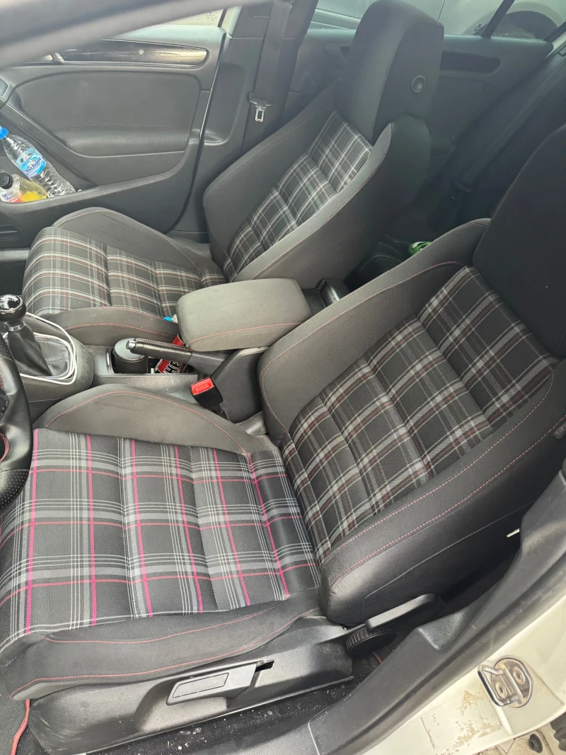 VW Golf GTI, снимка 7 - Автомобили и джипове - 52662081