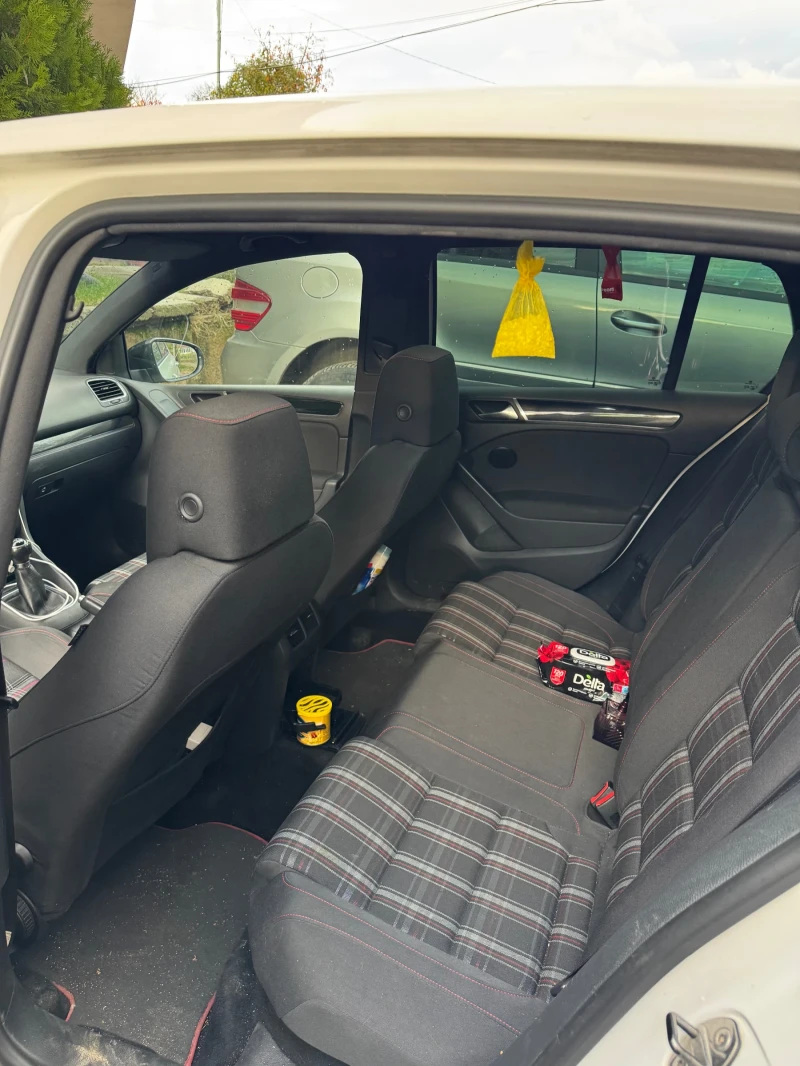 VW Golf GTI, снимка 8 - Автомобили и джипове - 52662081