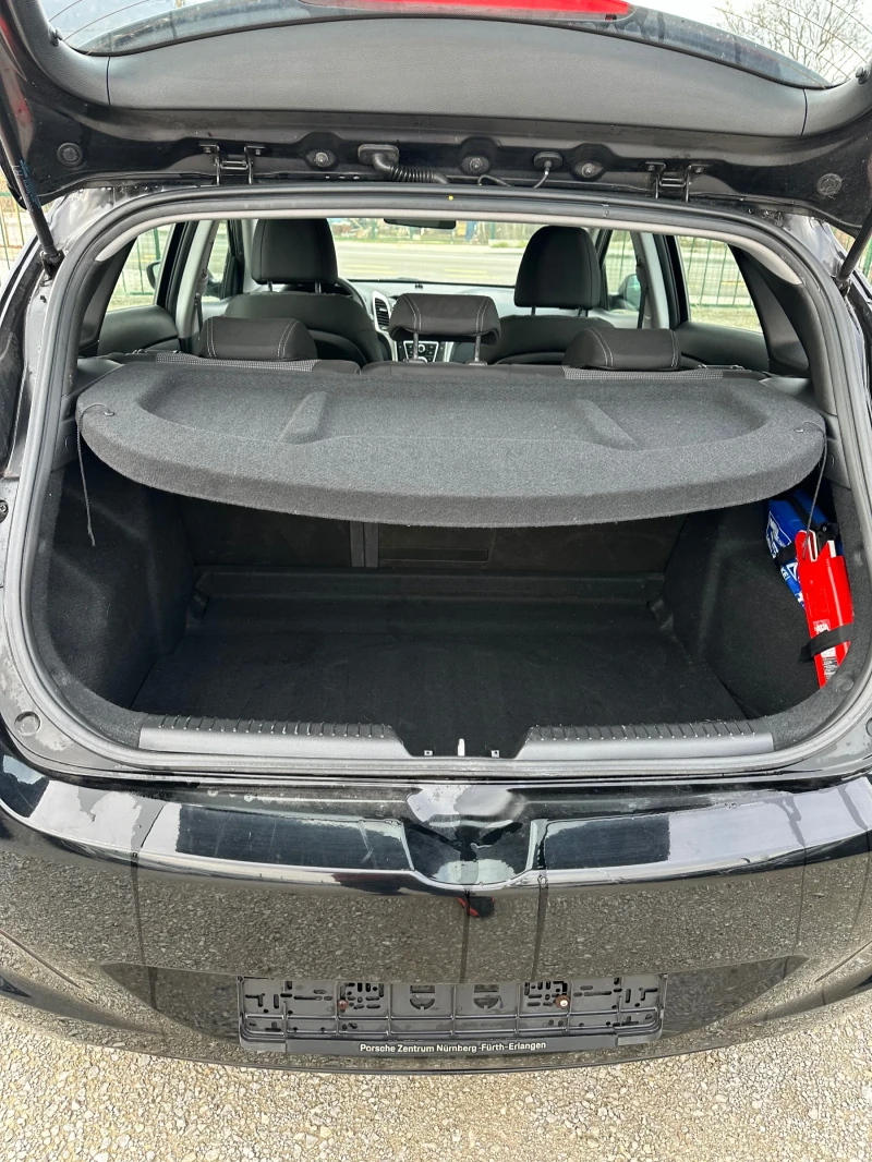 Hyundai I30 1.4 I 6ck 99kc, снимка 13 - Автомобили и джипове - 52662588