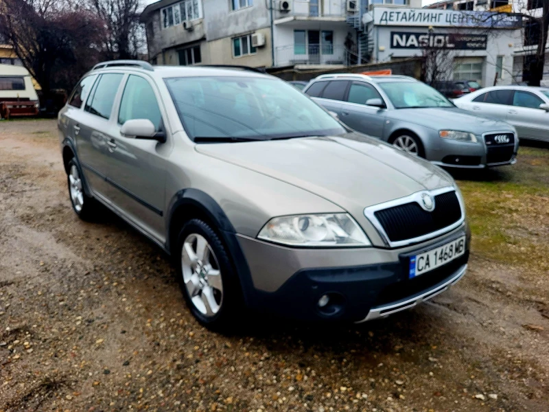 Skoda Octavia SCOUT / 4x4 / TOP