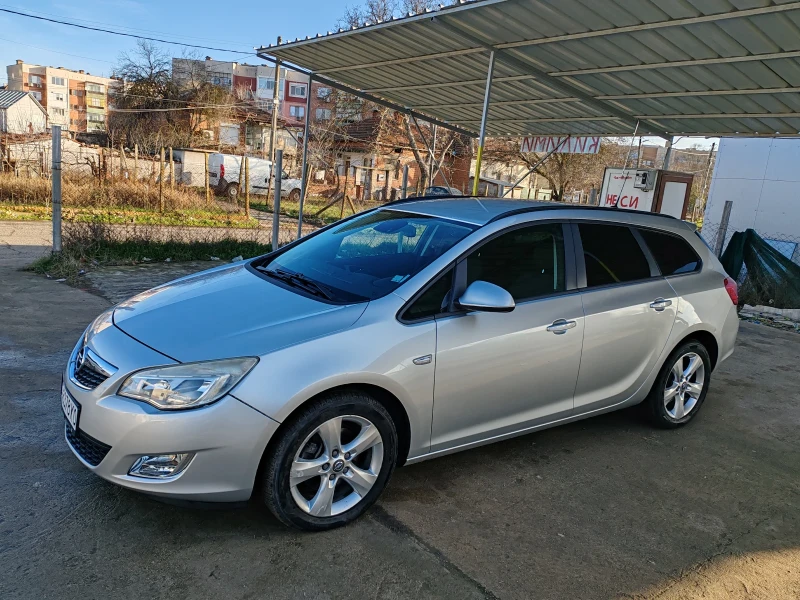 Opel Astra 2.0cdti 160ks, снимка 3 - Автомобили и джипове - 53261468