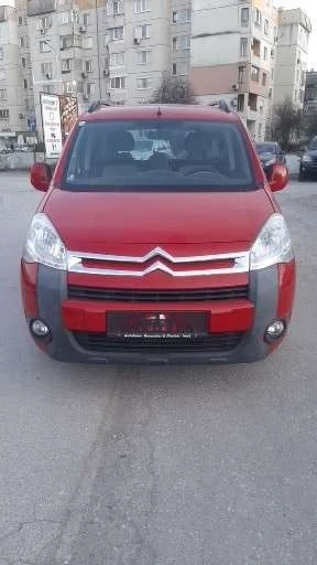 Citroen Berlingo 1, 6 , снимка 15 - Автомобили и джипове - 39256364