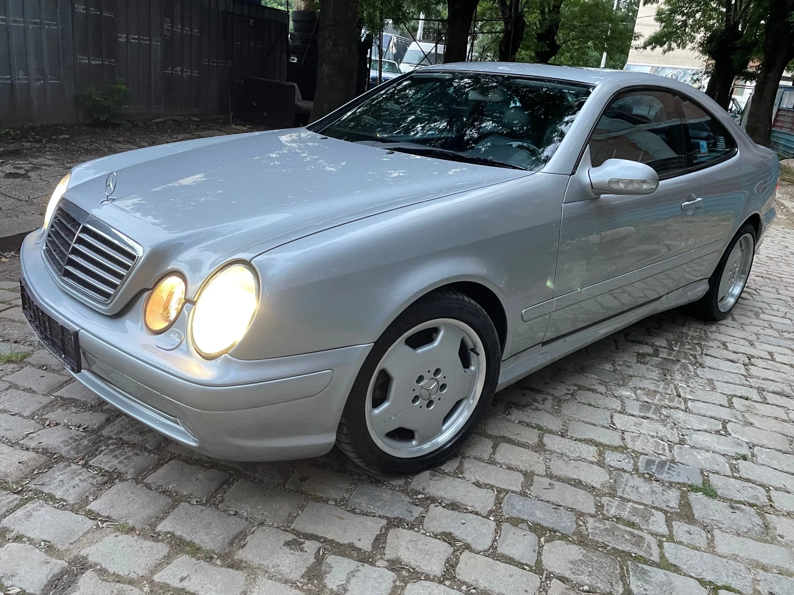 Mercedes-Benz CLK 55 AMG Special Edition - изображение 4