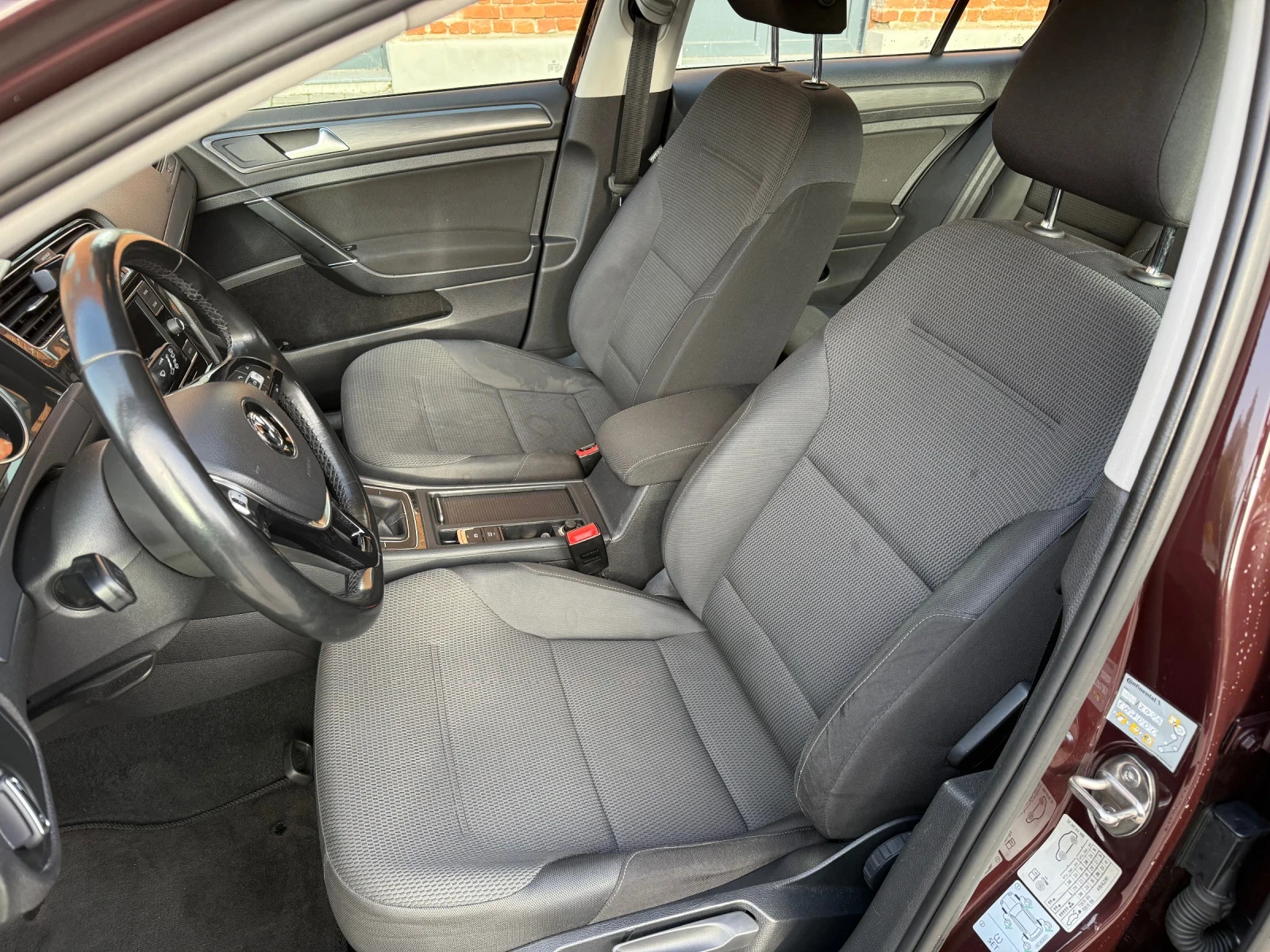 VW Golf 1.6TDI - изображение 9