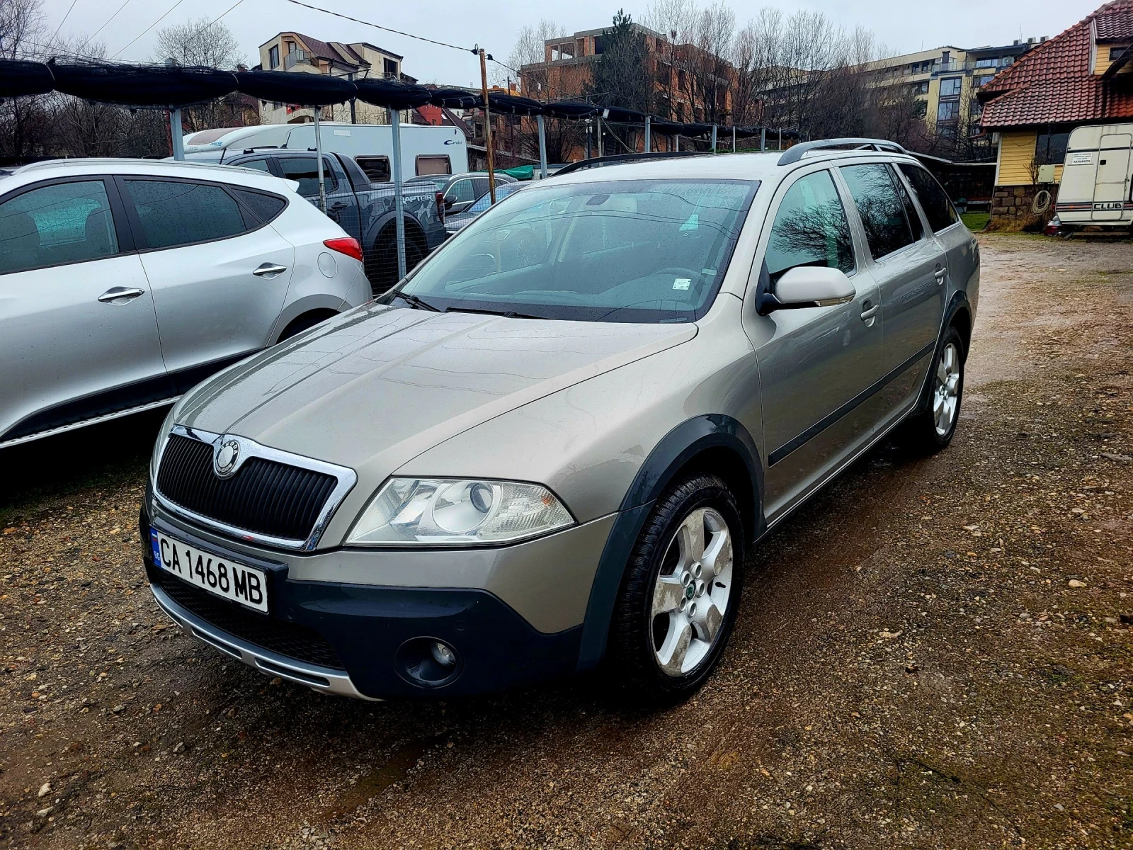 Skoda Octavia SCOUT / 4x4 / TOP - изображение 3