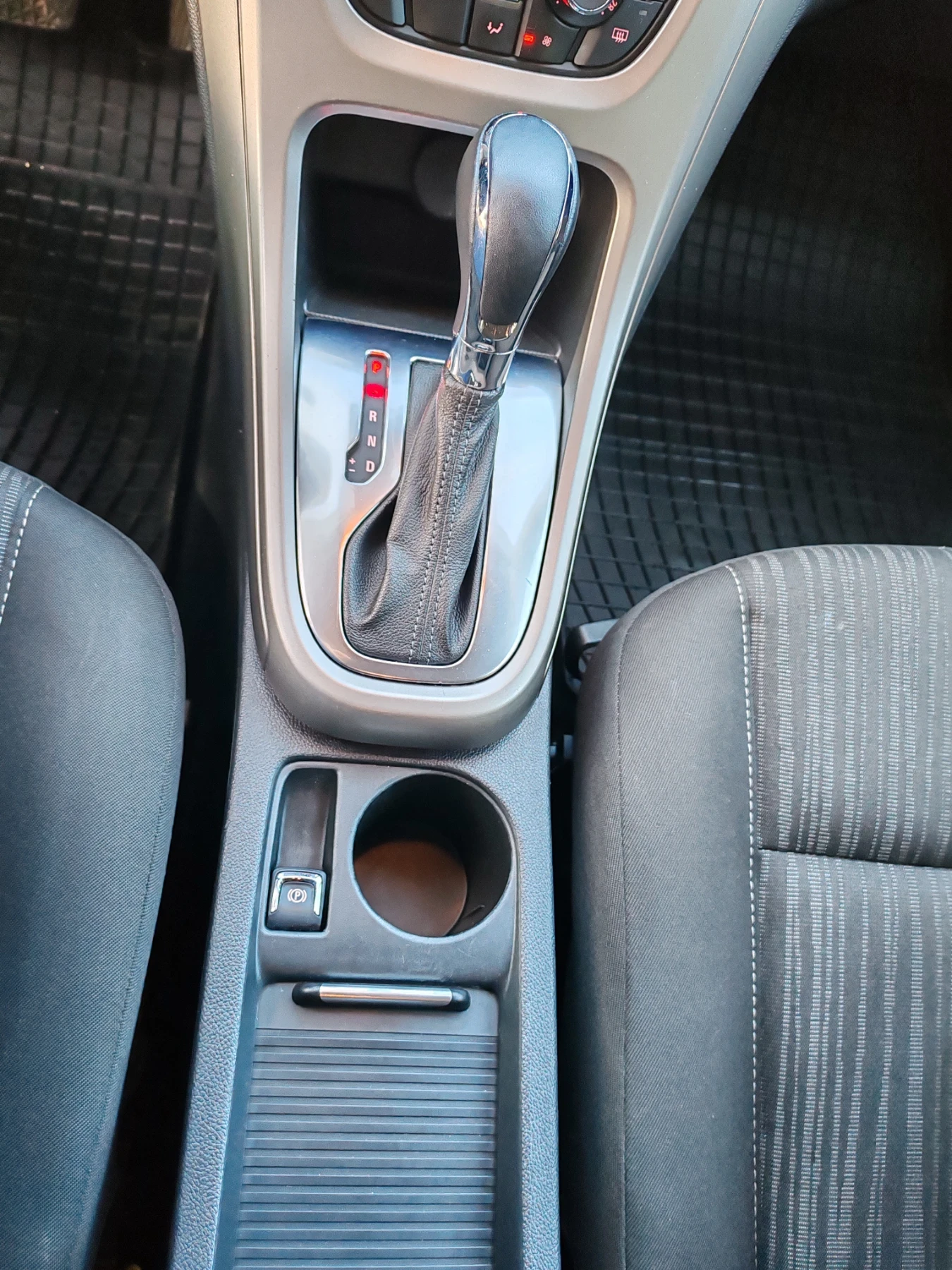 Opel Astra 2.0cdti 160ks | Mobile.bg � ����������� 15