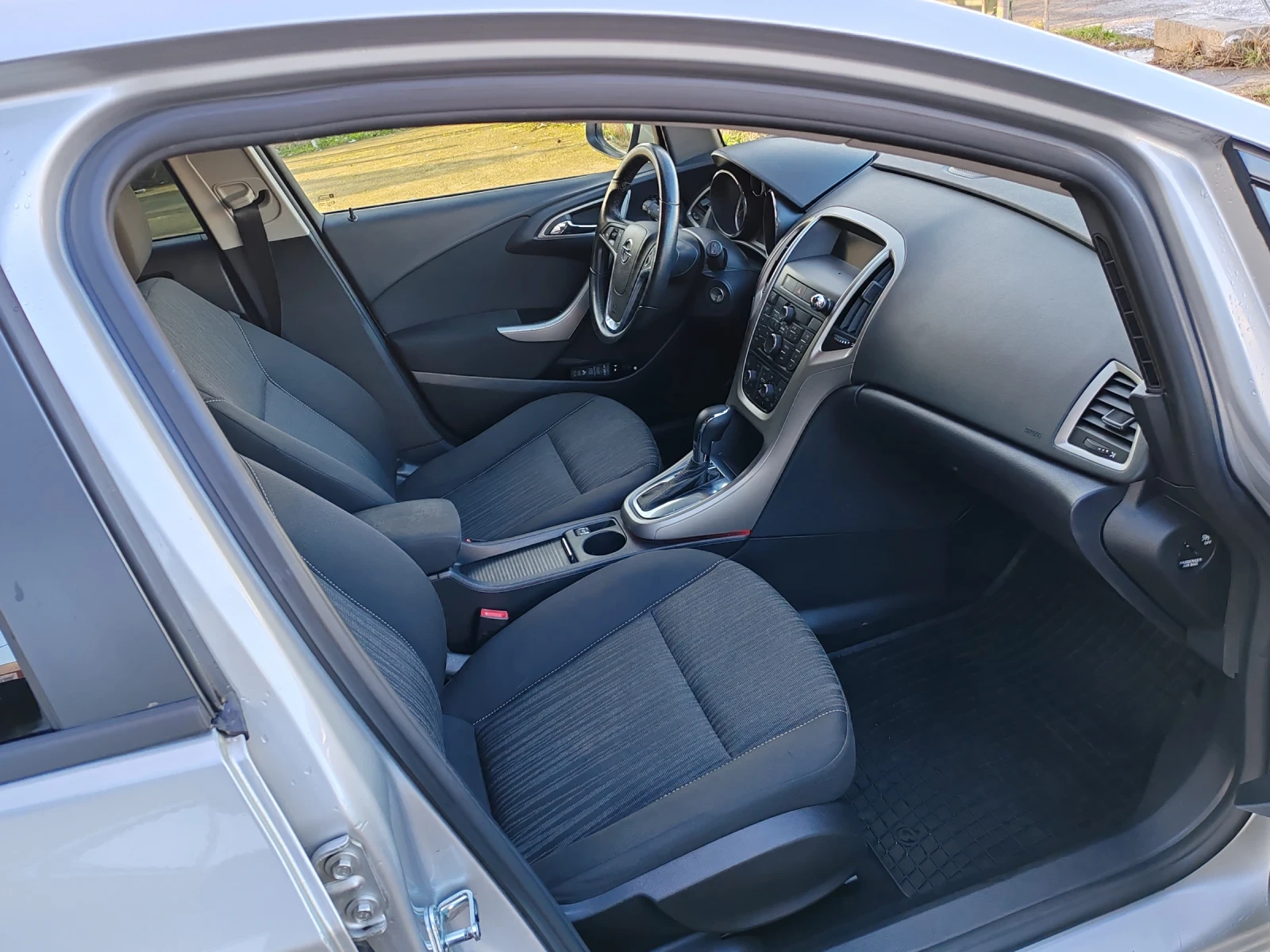 Opel Astra 2.0cdti 160ks | Mobile.bg � ����������� 10