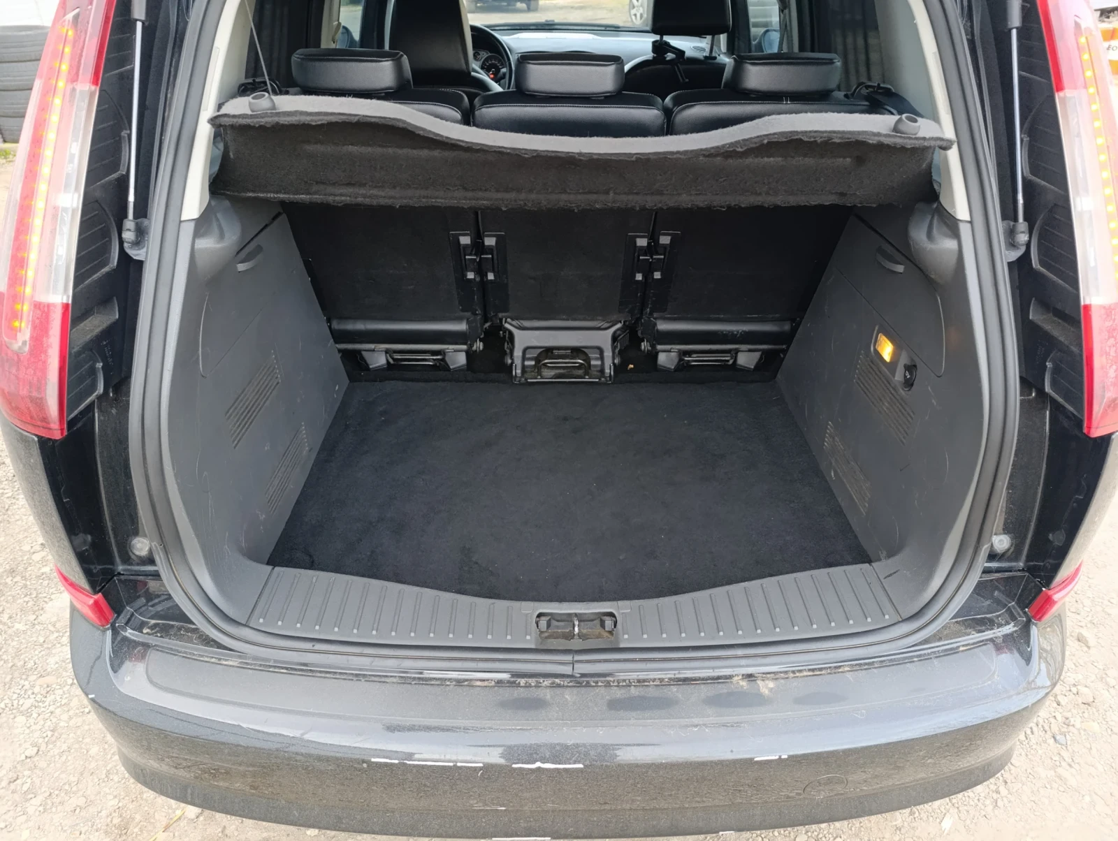 Ford C-max 1.6 tdci Facelift - изображение 6