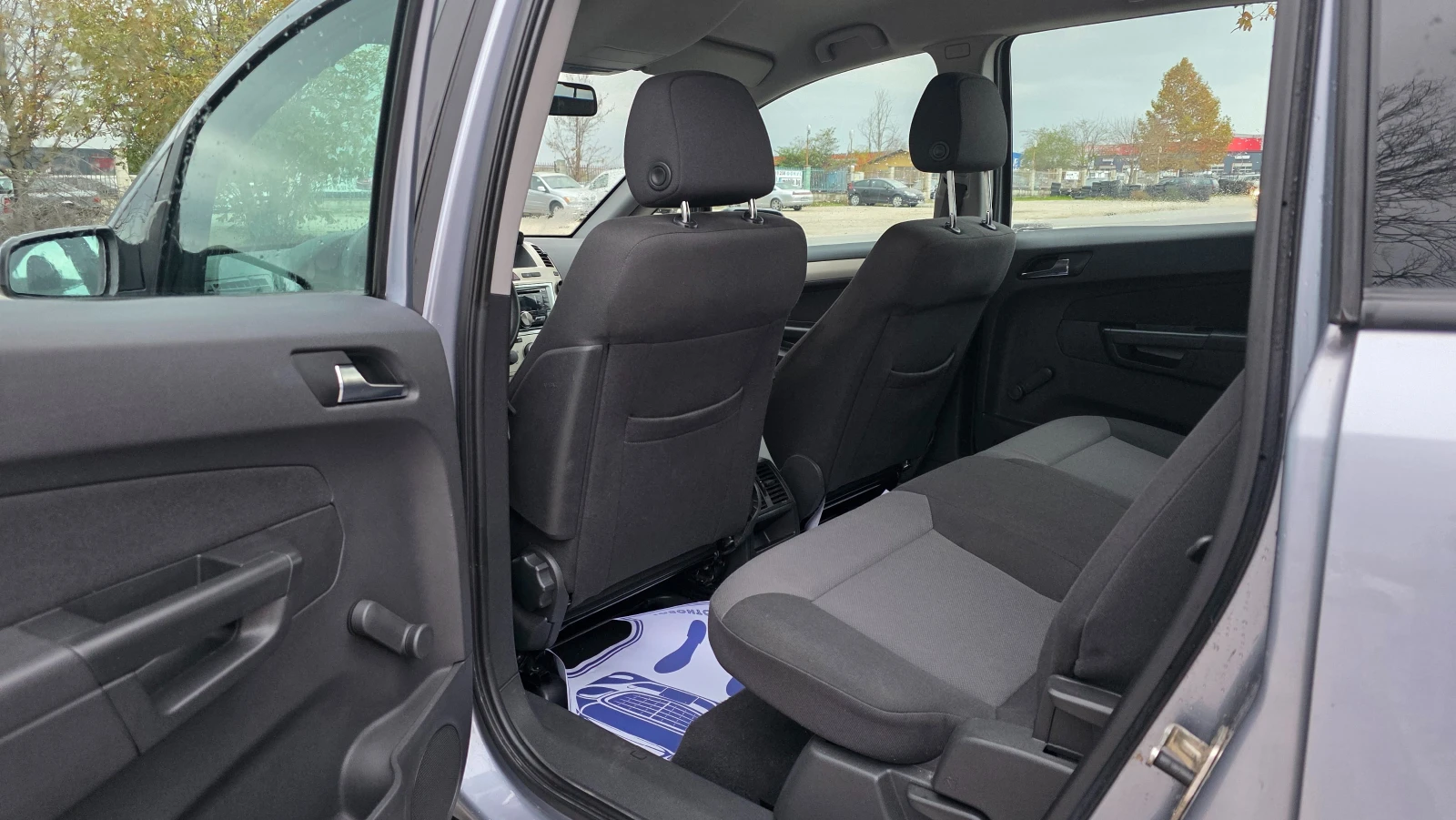 Opel Zafira KATO НОВА 2.2I/150HP/7M, снимка 8 - Автомобили и джипове - 53803779