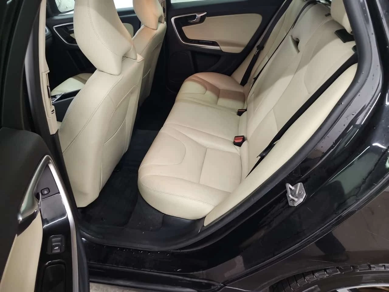 Volvo V60 * DYNAMIC * CARFAX * ������� * �������� * 2 �����  | Mobile.bg � ����������� 14