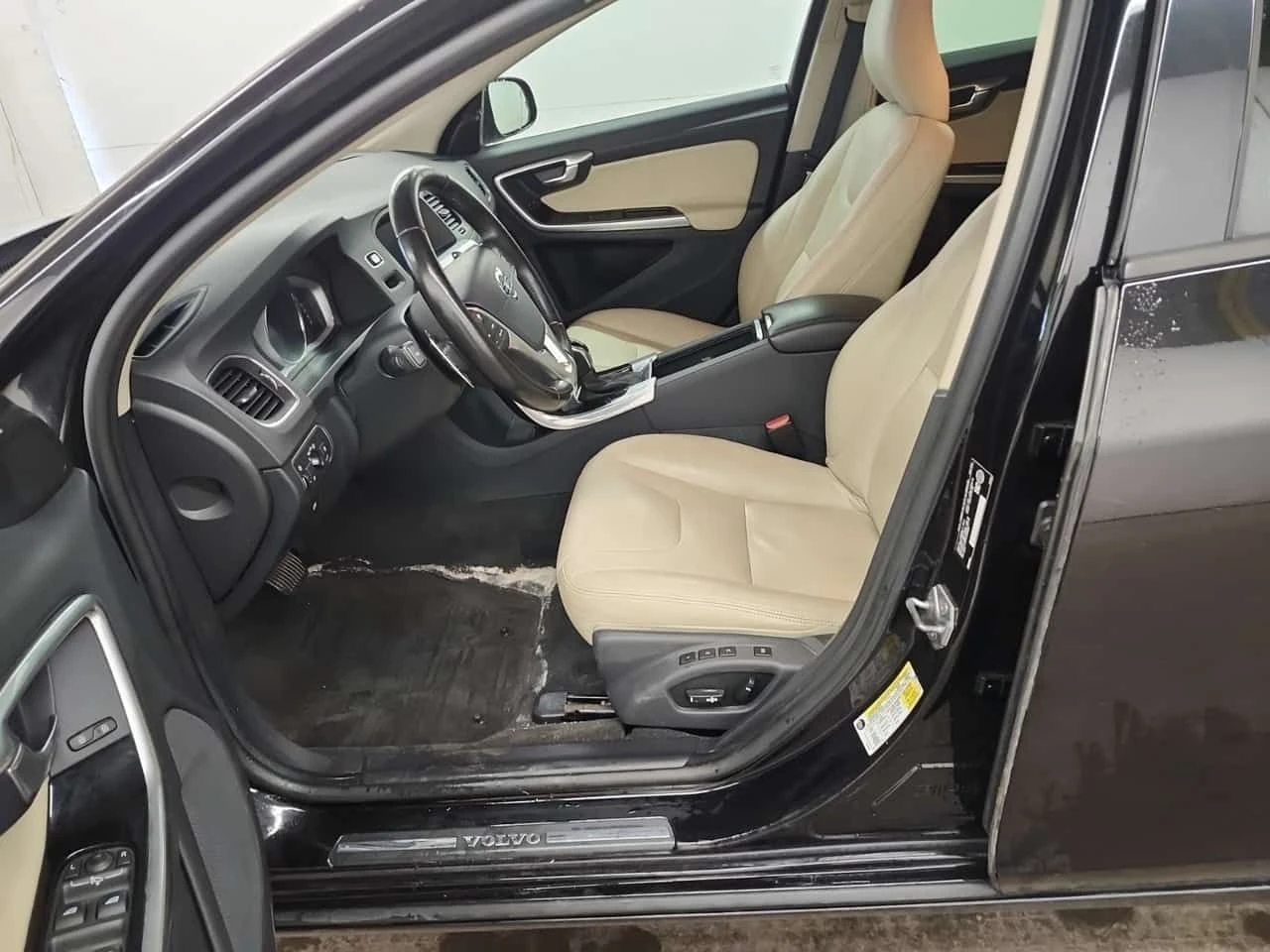 Volvo V60 * DYNAMIC * CARFAX * ������� * �������� * 2 �����  | Mobile.bg � ����������� 8