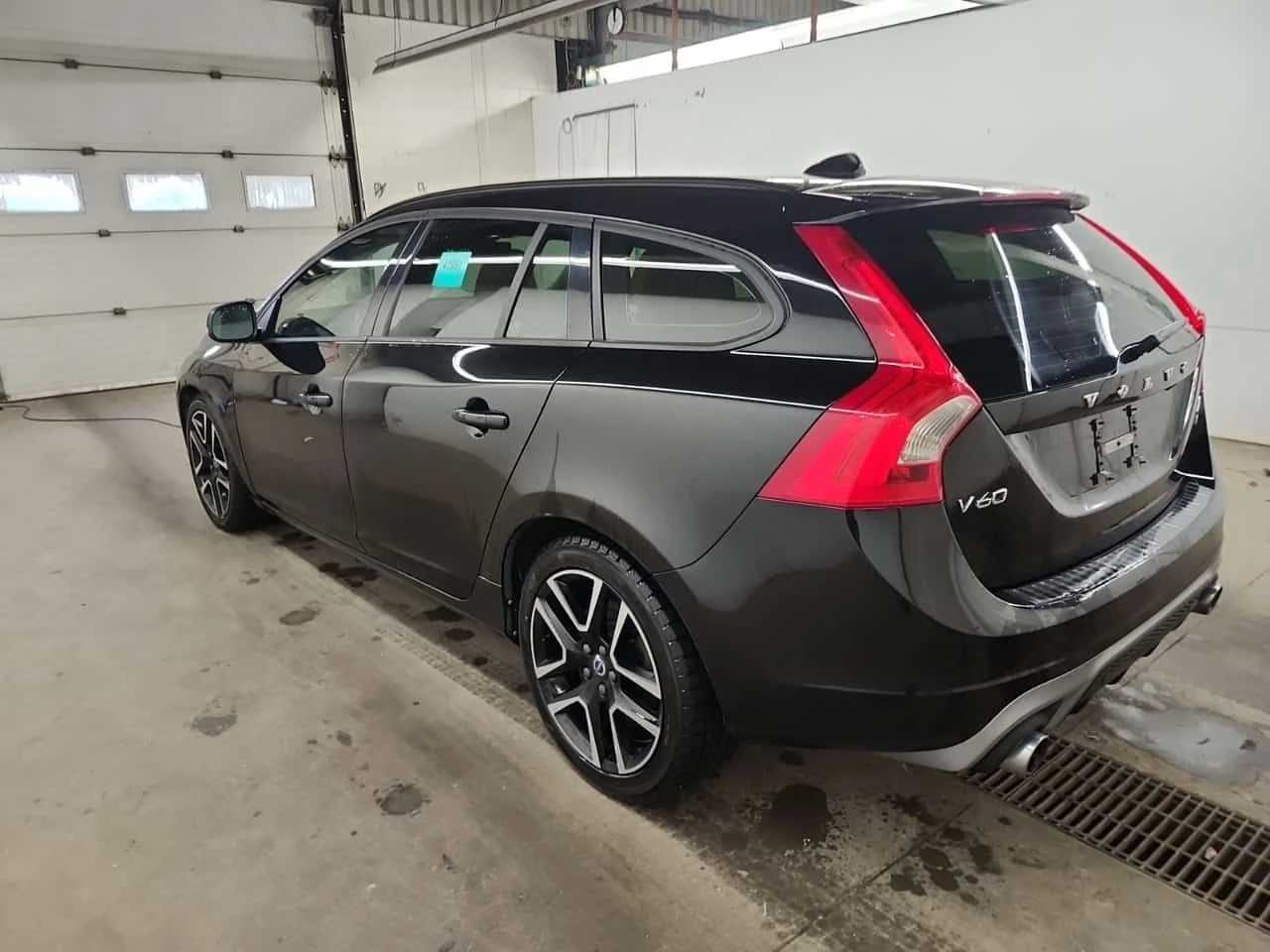 Volvo V60 * DYNAMIC * CARFAX * ������� * �������� * 2 �����  | Mobile.bg � ����������� 4