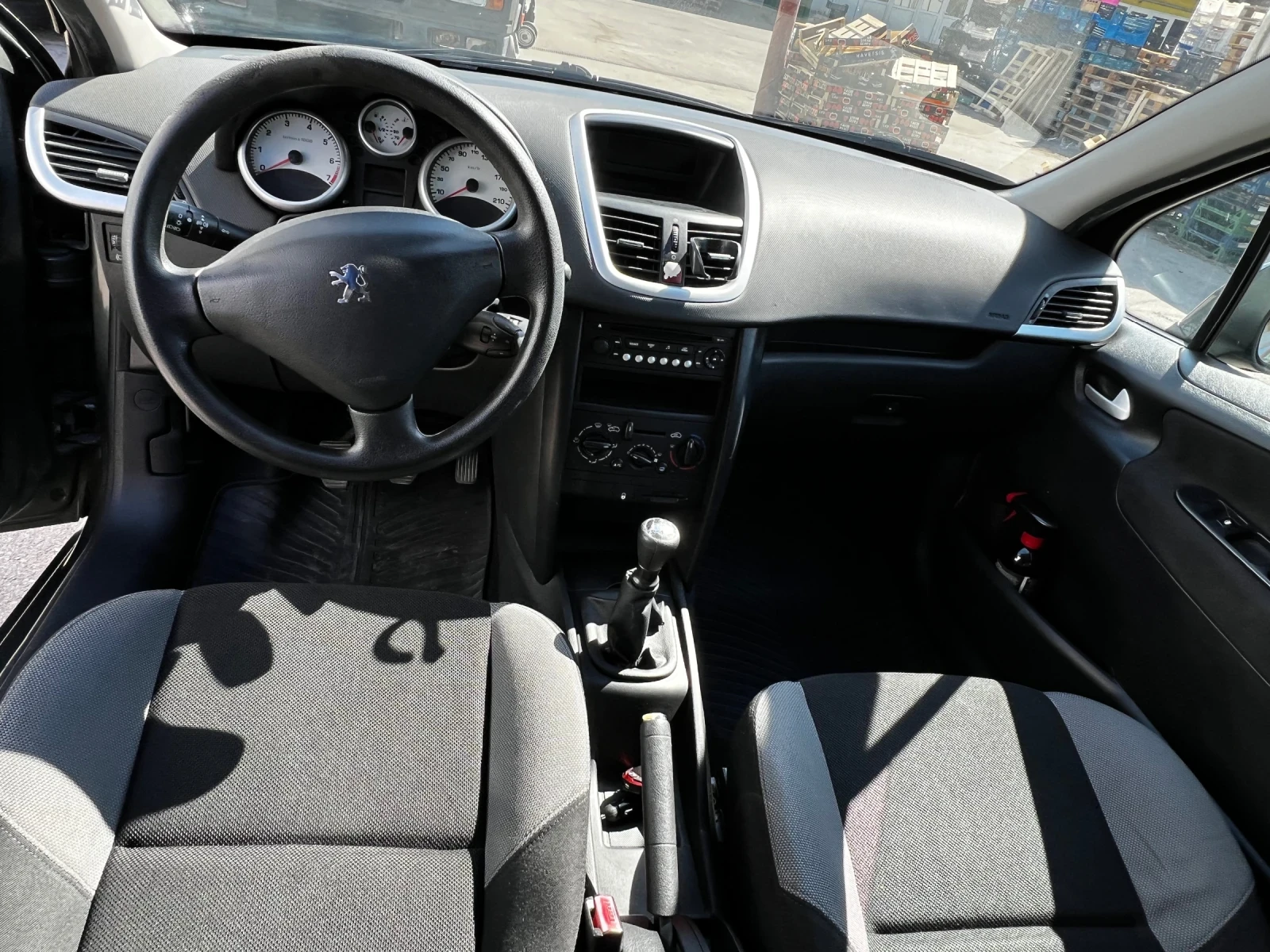 Peugeot 207, снимка 9 - Автомобили и джипове - 54823740