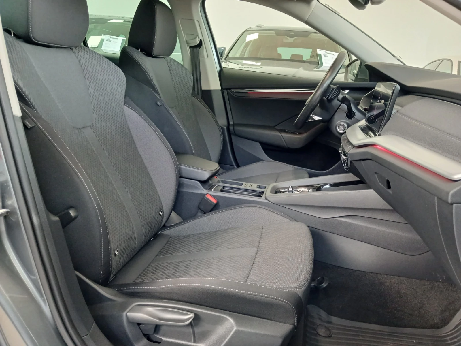 Skoda Octavia ����� 1, 5 /150 �.�./M-HEV | Mobile.bg � ����������� 7