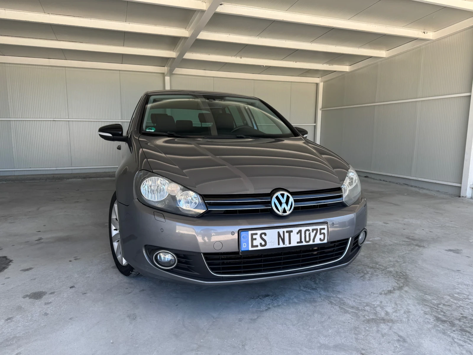 VW Golf 2.0-HIGHLINE+ NAVI