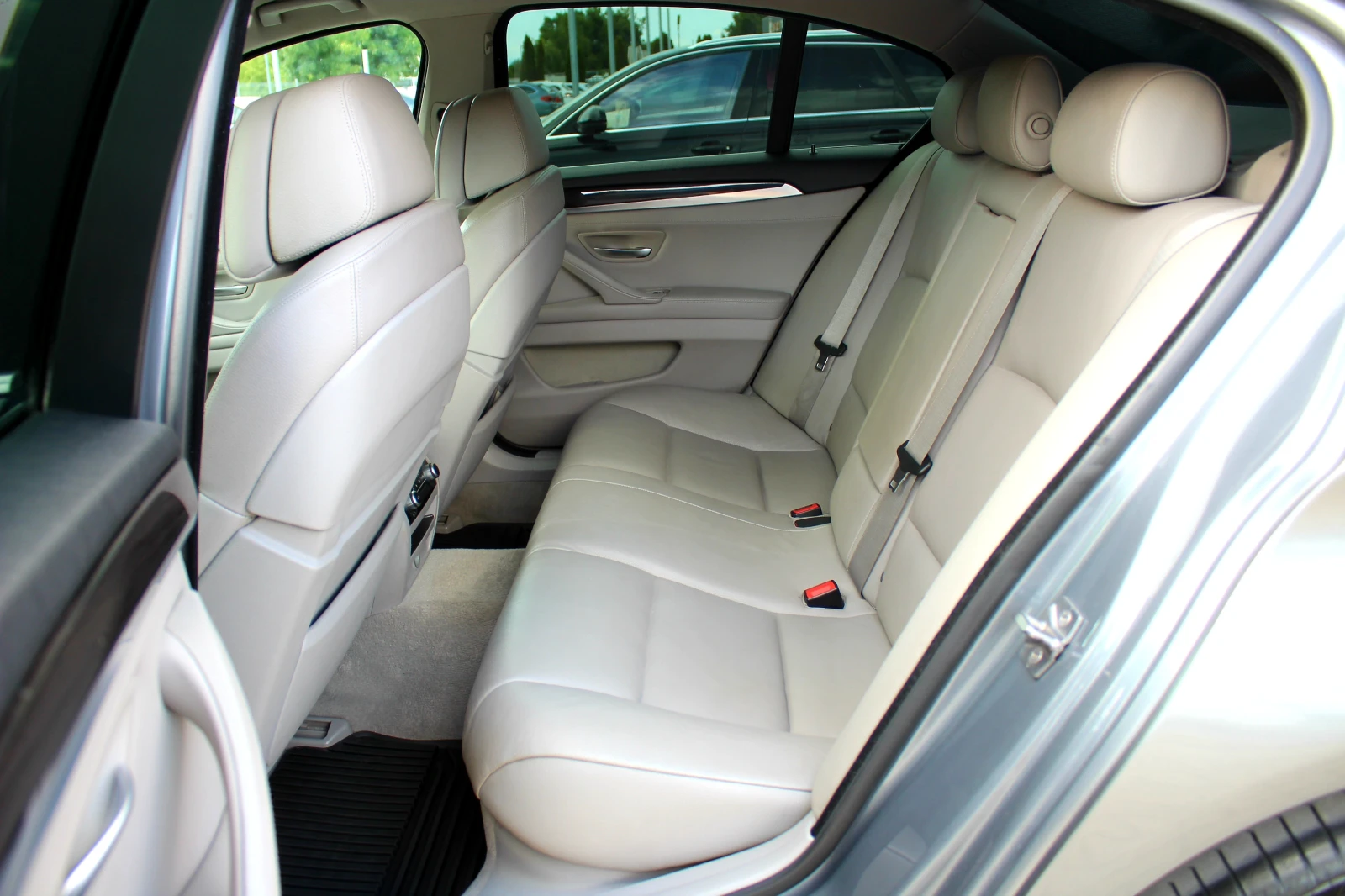 BMW 530 xDrive M PACK/РЕВИЗИРАН МОТОР/СОБСТВЕН ЛИЗИНГ, снимка 14 - Автомобили и джипове - 55667600
