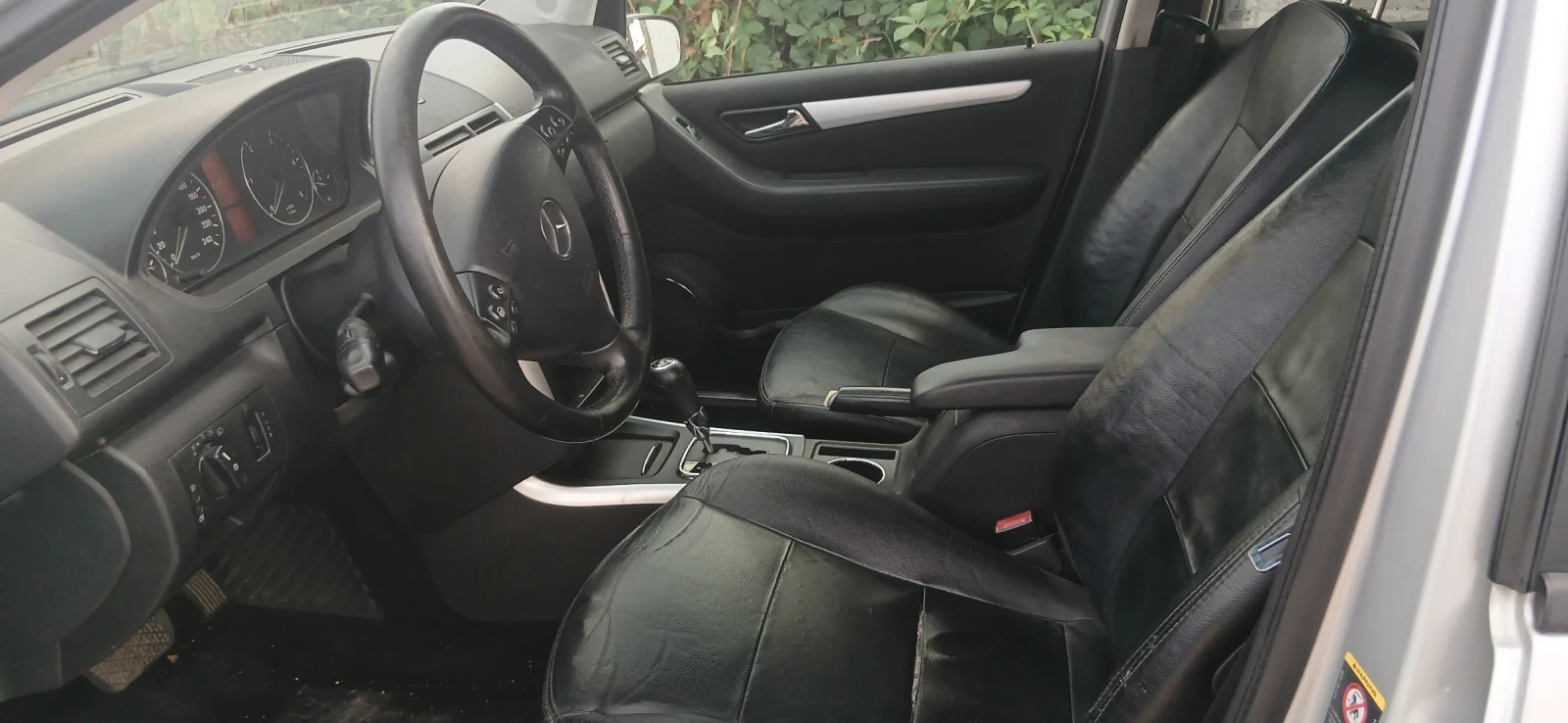 Mercedes-Benz A 180 АВТОМАТИК КОЖА, снимка 13 - Автомобили и джипове - 55895967