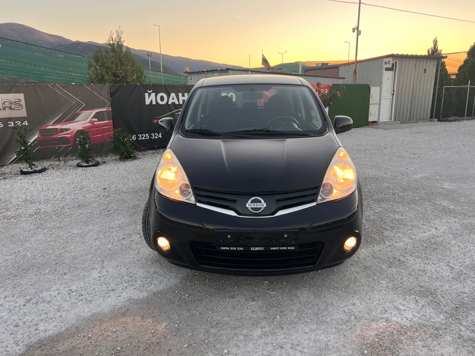 Nissan Note 1.4i ТОП, снимка 3 - Автомобили и джипове - 55963185