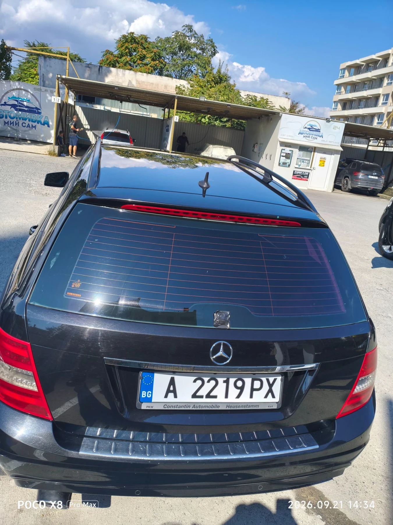 Mercedes-Benz C 220, снимка 2 - Автомобили и джипове - 56168344