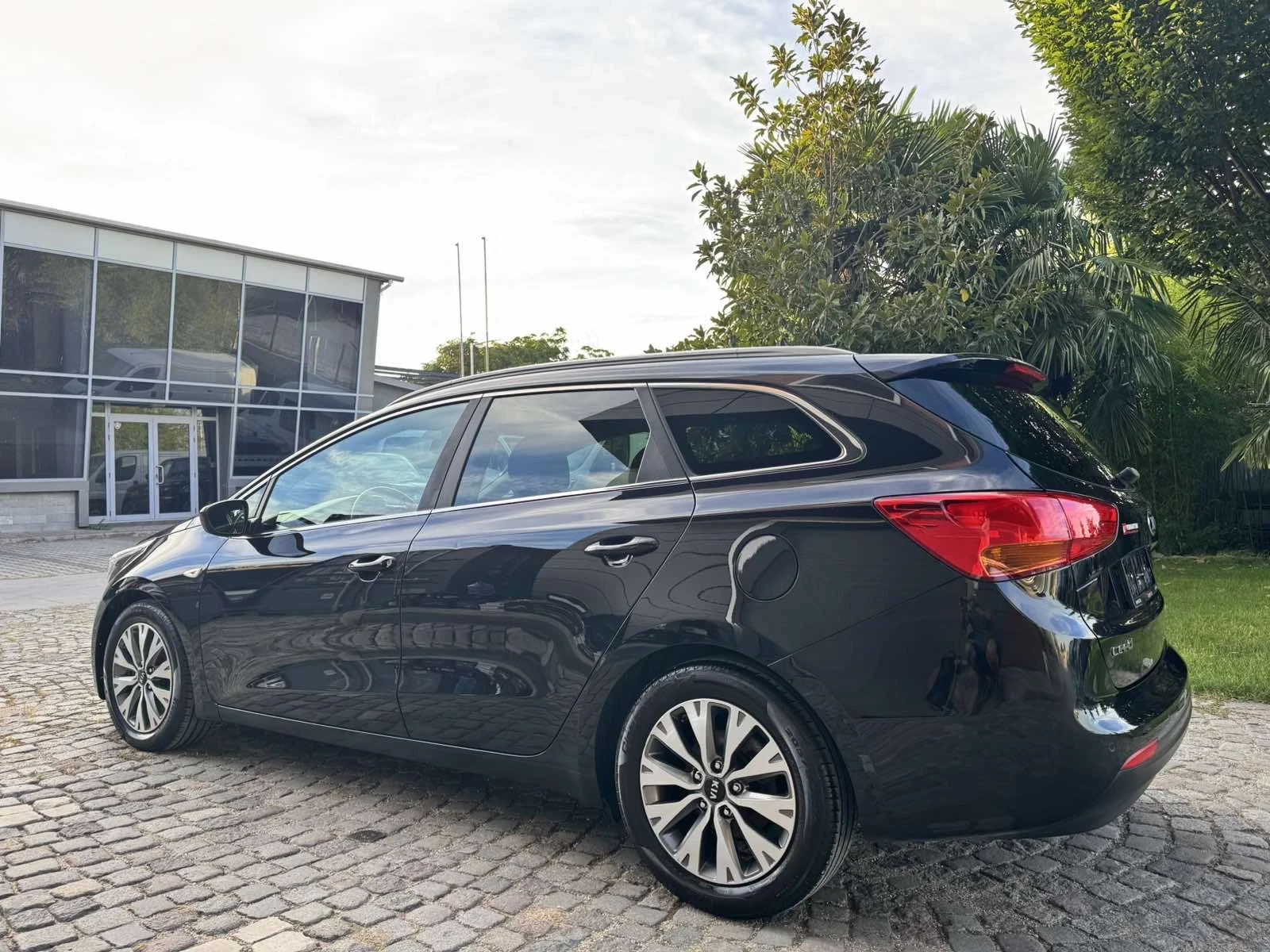 Kia Ceed 1.6 crdi  Facelift , снимка 6 - Автомобили и джипове - 56217304
