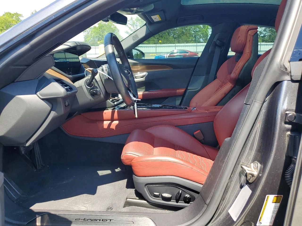 Audi E-Tron GT Premium Plus, снимка 7 - Автомобили и джипове - 56618833