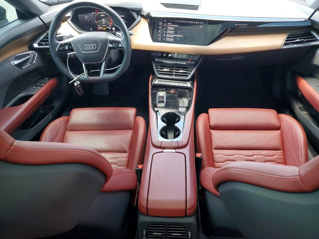 Audi E-Tron GT Premium Plus, снимка 8 - Автомобили и джипове - 56618833