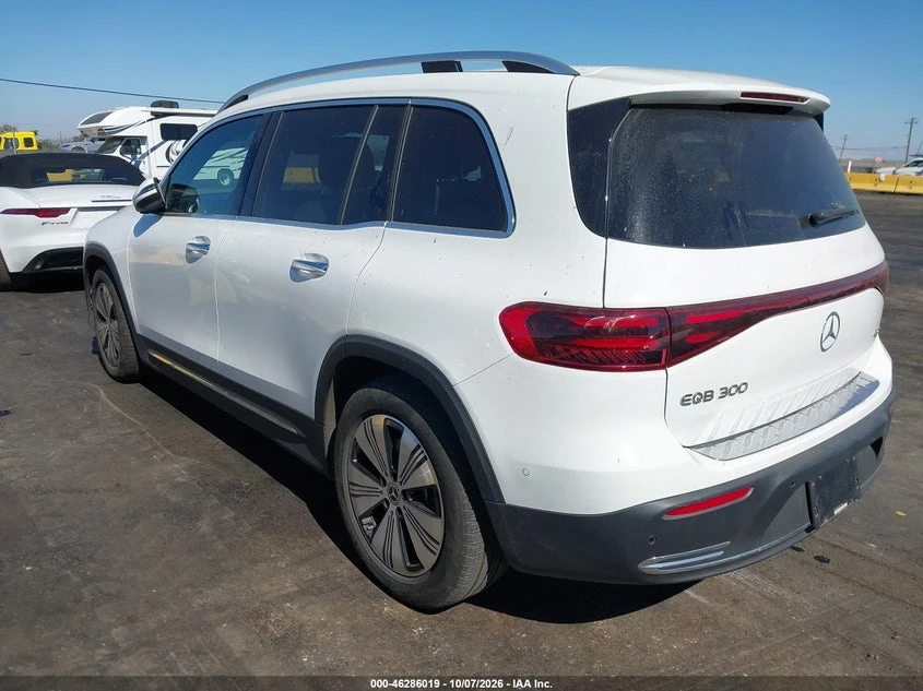 Mercedes-Benz EQB 300 Suv 4Matic, снимка 3 - Автомобили и джипове - 56624183