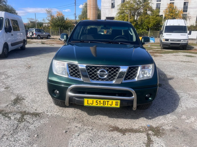 Nissan Navara 2.5TDI 170 kc  4X4 KLIMATIK, снимка 2 - Автомобили и джипове - 47399311