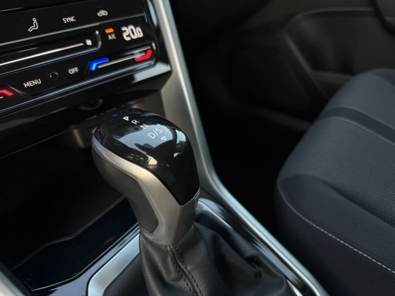 VW T-Roc 1.5 TSI 150Hp, снимка 7 - Автомобили и джипове - 51076955