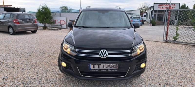 VW Tiguan 2.0TDI 4X4 NAVI, снимка 2 - Автомобили и джипове - 51761699