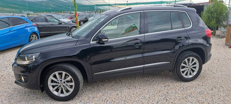 VW Tiguan 2.0TDI 4X4 NAVI, снимка 4 - Автомобили и джипове - 51761699