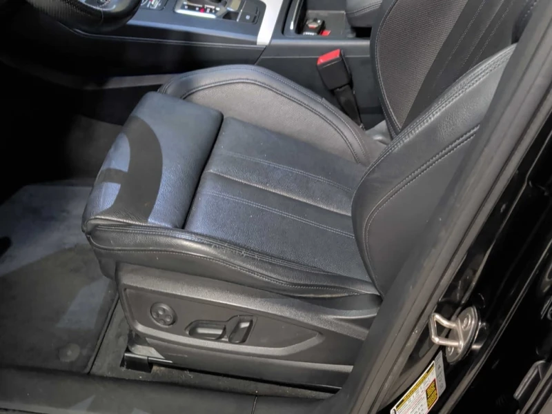 Audi Q5 * Technik / DISTRONIC / ОБДУХВАНЕ / CARFAX, снимка 14 - Автомобили и джипове - 53235934