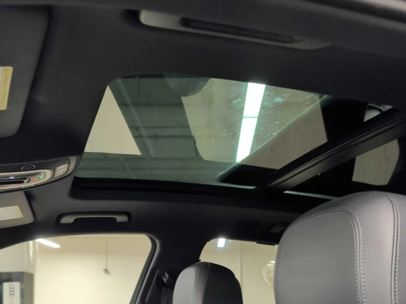 Audi Q5 * Technik / DISTRONIC / ОБДУХВАНЕ / CARFAX, снимка 12 - Автомобили и джипове - 53235934