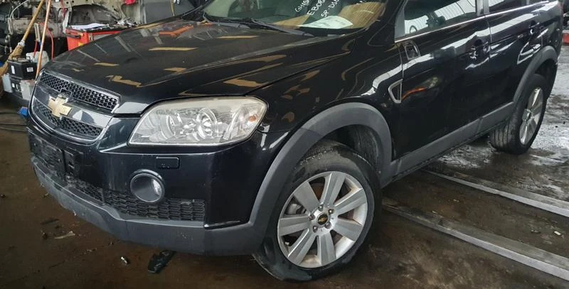 Chevrolet Captiva 2.0 D, снимка 4 - Автомобили и джипове - 33004671