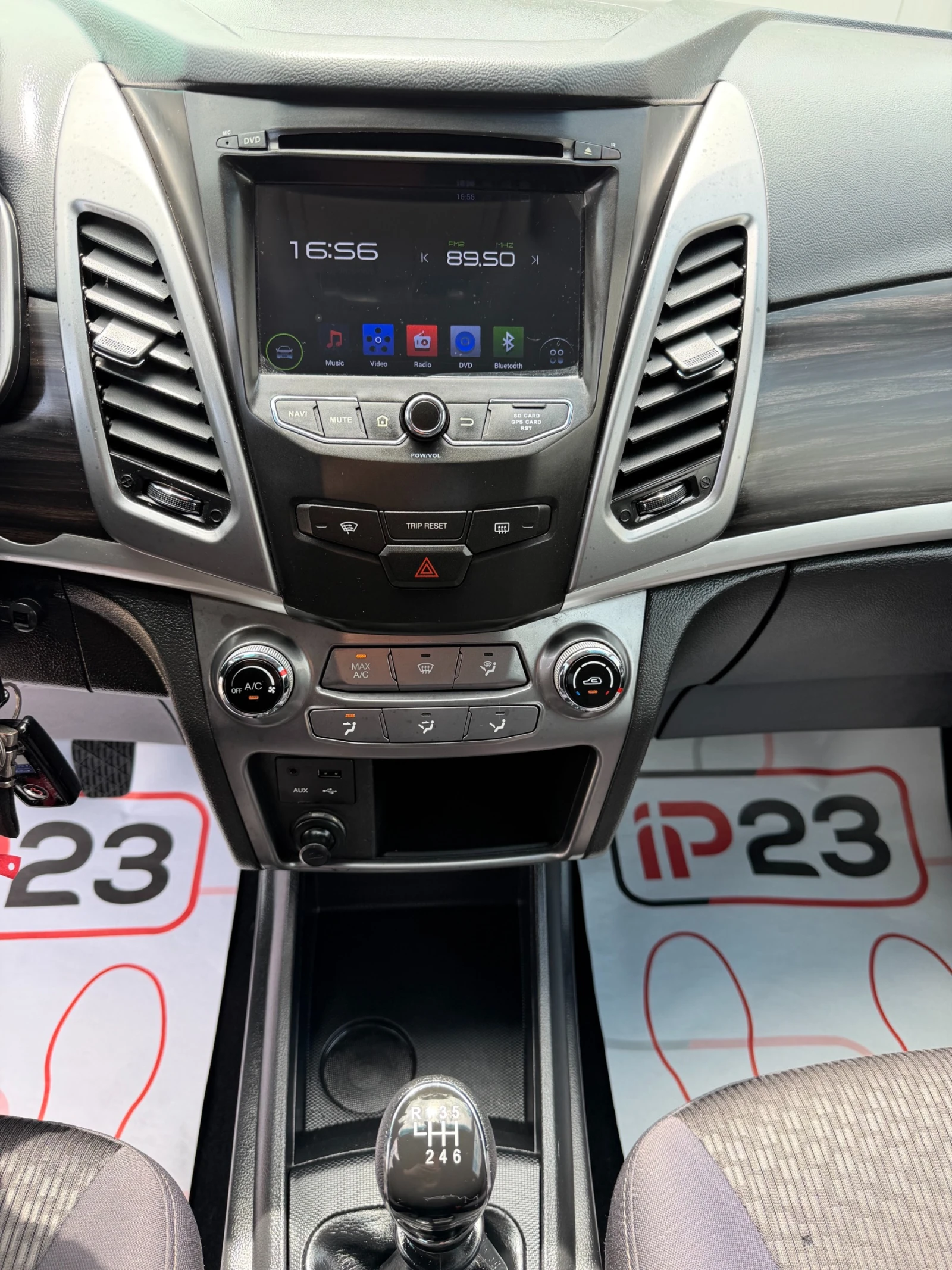 SsangYong Korando 2.0* ГАЗ-LPG* FACELIFT* * * , снимка 14 - Автомобили и джипове - 46987302