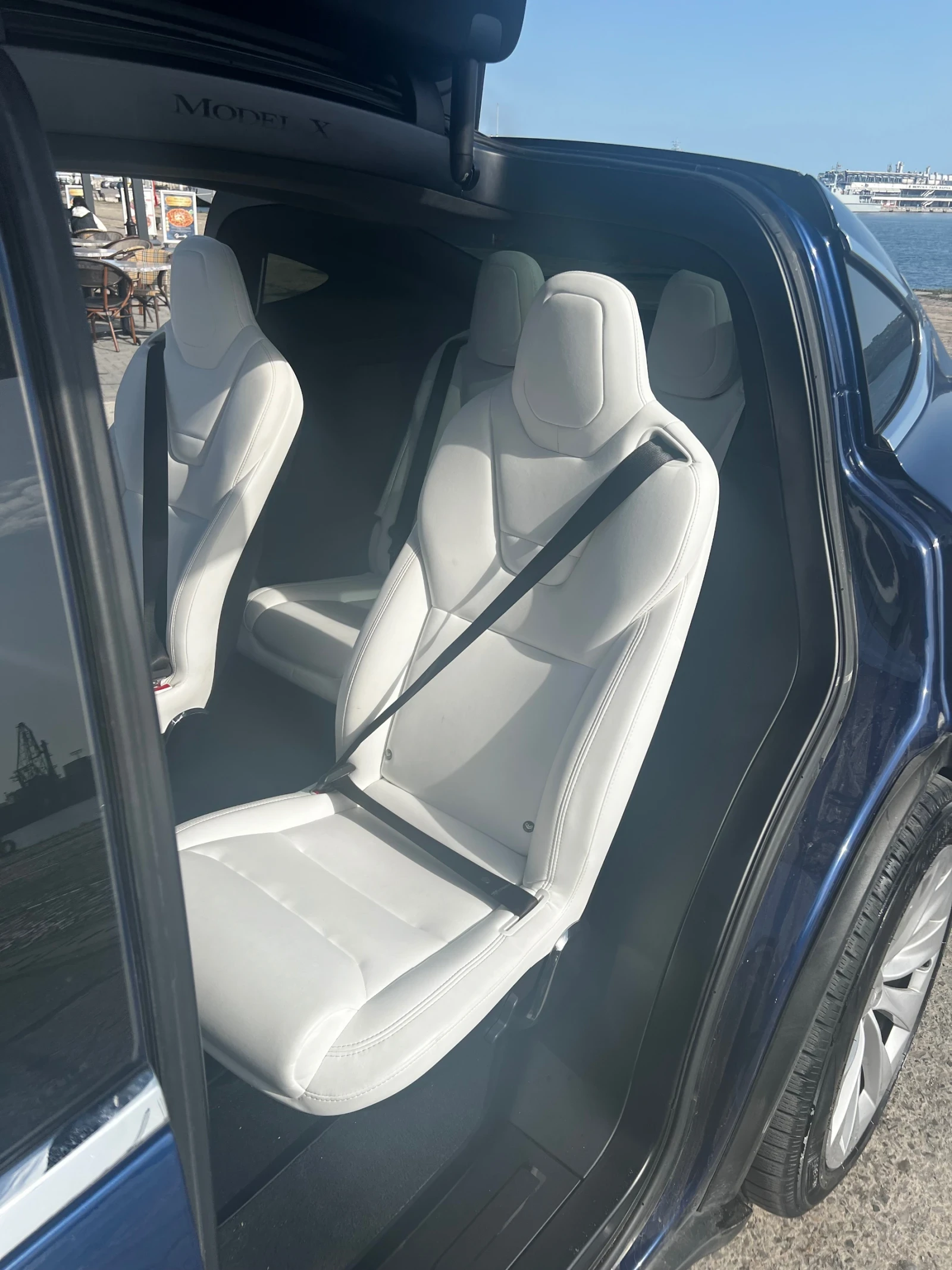 Tesla Model X  - изображение 8