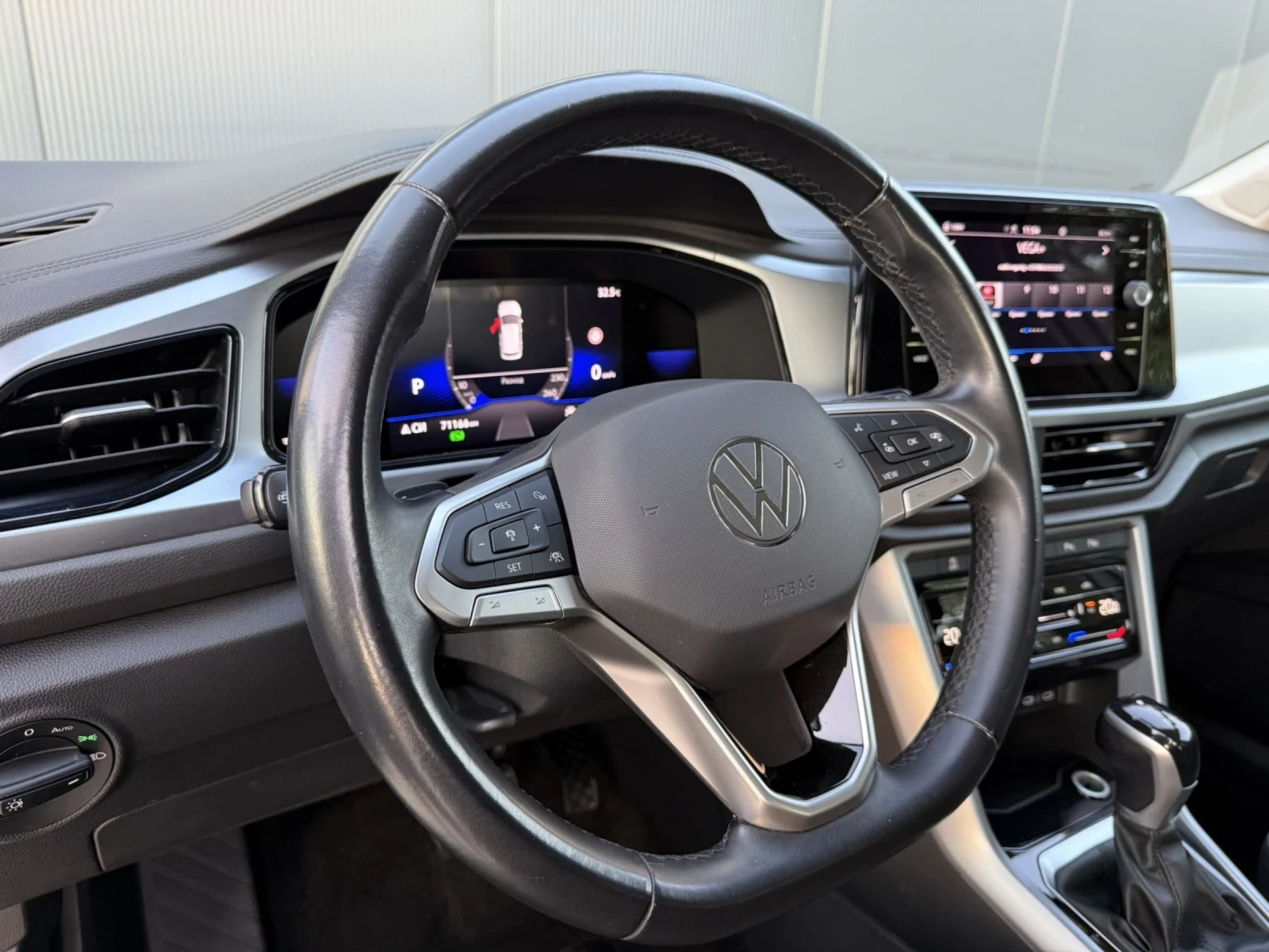 VW T-Roc 1.5 TSI 150Hp | Mobile.bg — изображение 13