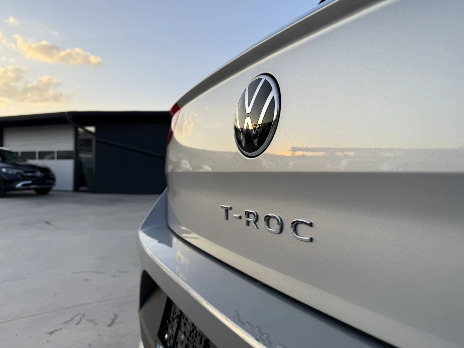 VW T-Roc 1.5 TSI 150Hp - изображение 4