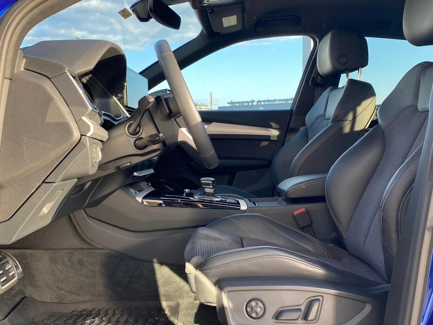 Audi Q5 S line 40 TDI quattro | Mobile.bg — изображение 12