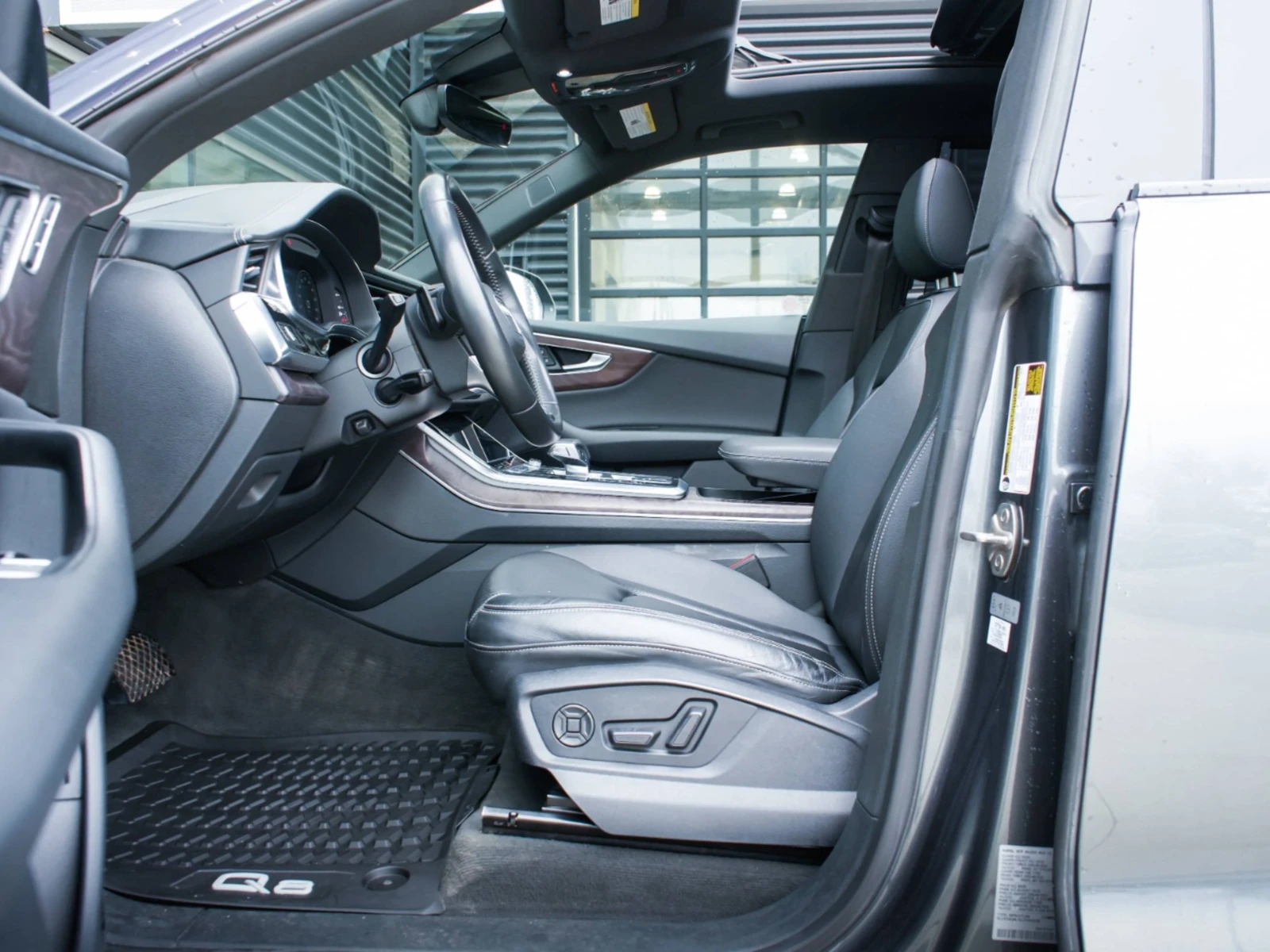 Audi Q8 PRESTIGE| MATRIX| DISTRONIK| PANO| B&O| ����| ���� | Mobile.bg � ����������� 11