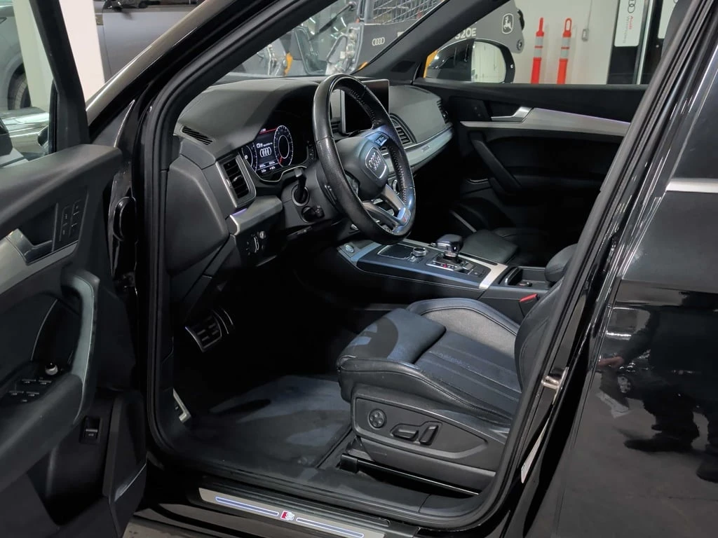 Audi Q5 * Technik / DISTRONIC / ОБДУХВАНЕ / CARFAX - изображение 7